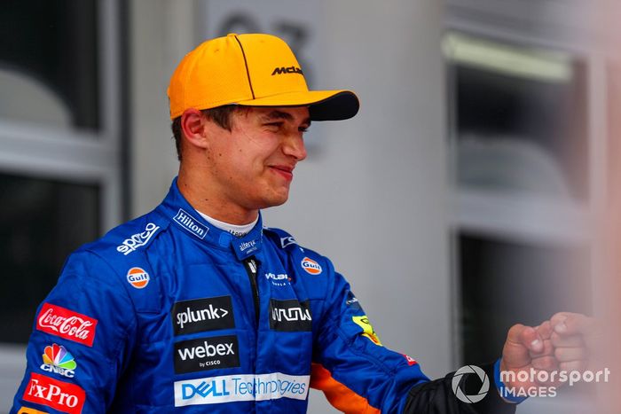 Tercer lugar Lando Norris, McLaren , en Parc Ferme