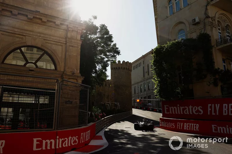 Lewis Hamilton, Mercedes W12