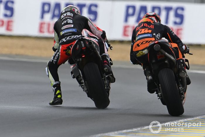 Aleix Espargaró, Aprilia Racing Team Gresini, Brad Binder, Red Bull KTM Factory Racing
