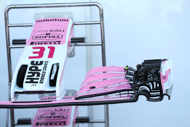 Un alerón delantero del Racing Point Force India VJM11