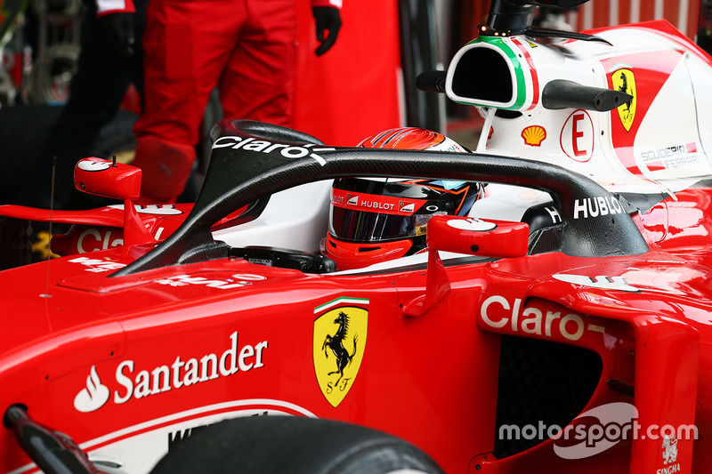 Kimi Raikkonen, Ferrari SF16-H, com o conceito de cockpit Halo