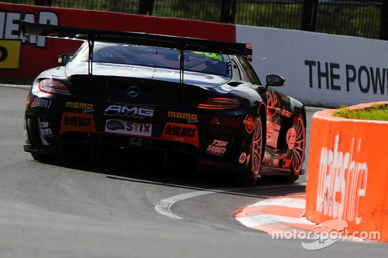 #63 Erebus Motorsport Mercedes SLS AMG GT3: Maro Engel, Bernd Schneider, Austin Cindric