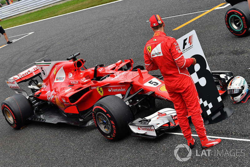 Sebastian Vettel, Ferrari SF70H in parc ferme