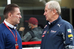 Jos Verstappen, Red Bull Racing; Dr Helmut Marko, Red Bull, Motortsportberater