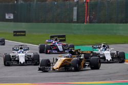 Jolyon Palmer, Renault Sport F1 Team RS17, Felipe Massa, Williams FW40, Lance Stroll, Williams FW40, Carlos Sainz Jr., Scuderia Toro Rosso STR12