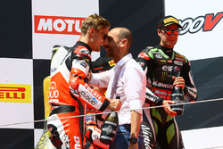 Podium : victoire pour Chaz Davies, Ducati Team, deuxième place pour Jonathan Rea, Kawasaki Racing