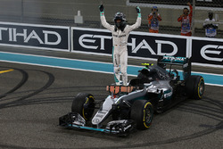 Нико Росберг, Mercedes AMG F1 W07 Hybrid