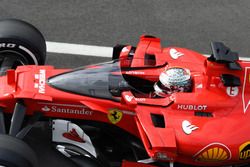 Sebastian Vettel, Ferrari SF70H, mit Cockpitschutz Shield