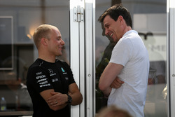 Valtteri Bottas, Mercedes AMG F1 and Toto Wolff, Mercedes AMG F1 Director of Motorsport