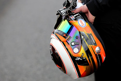 Stoffel Vandoorne, troisième pilote, McLaren F1 Team pilote la McLaren MP4/5 d'Alain Prost