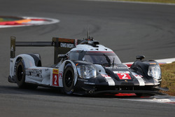 #2 Porsche Team Porsche 919 Hybrid: Ромен Дюма, Ніл Яні, Марк Ліб