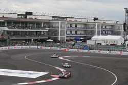 #8 Audi Sport Team Joest, Audi R18 e-tron quattro: Lucas di Grassi, Loic Duval, Oliver Jarvis