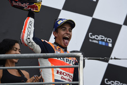 Подіум: переможець гонки Марк Маркес, Repsol Honda Team