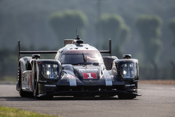 #1 Porsche Team Porsche 919 Hybrid: Тімо Бернхард, Марк Веббер, Брендон Хартлі