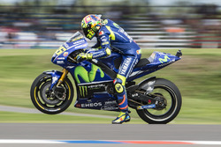 Valentino Rossi, Yamaha Factory Racing, inicio de la práctica