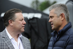 Zak Brown, CEO de McLaren y Gil de Ferran