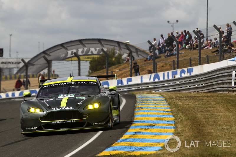 #97 Aston Martin Racing Aston Martin Vantage: Darren Turner, Jonny Adam, Daniel Serra