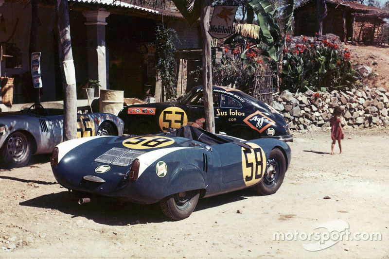 Porsche at the 1954 Panamericana