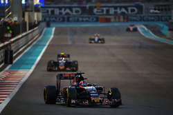 Даниил Квят, Scuderia Toro Rosso STR11