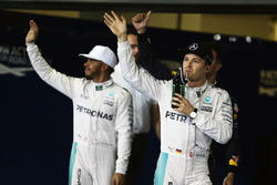 Nico Rosberg, Mercedes AMG F1; Lewis Hamilton, Mercedes AMG F1