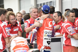 Danilo Petrucci, Pramac Racing, mit Paolo Ciabatti, Ducati-Sportdirektor