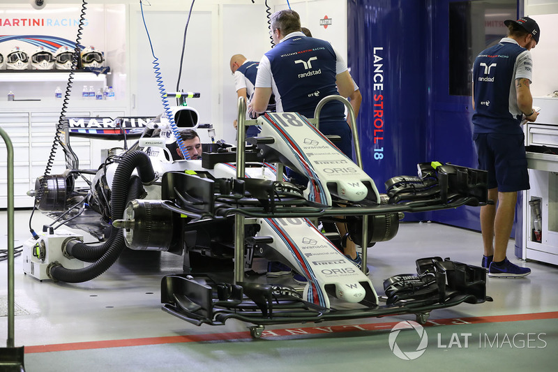 Williams FW40 nose and front wings