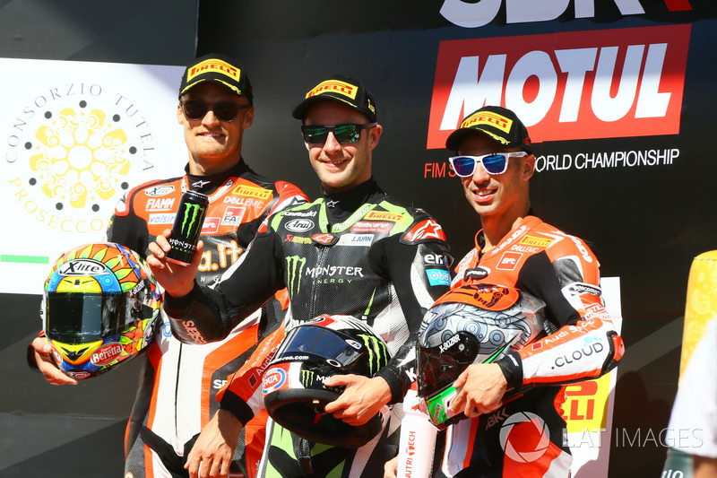 Il vincitore della gara Jonathan Rea, Kawasaki Racing, Chaz Davies, Ducati Team, Marco Melandri, Ducati Team