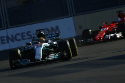 Lewis Hamilton, Mercedes AMG F1 W08, leads Sebastian Vettel, Ferrari SF70H