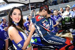 Hermosa chica de la parrilla de Jorge Lorenzo, Yamaha Factory Racing