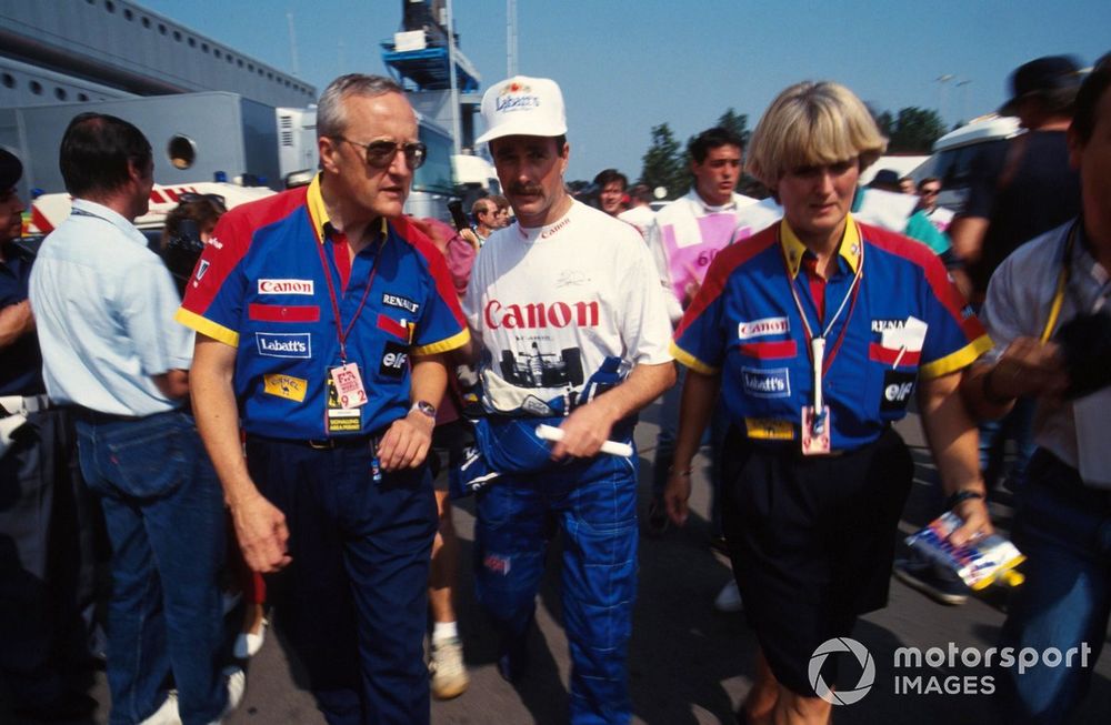 Bradshaw, pictured with Williams commercial director Sheridan Thynne and Nigel Mansell, has seen F1 evolve over several decades