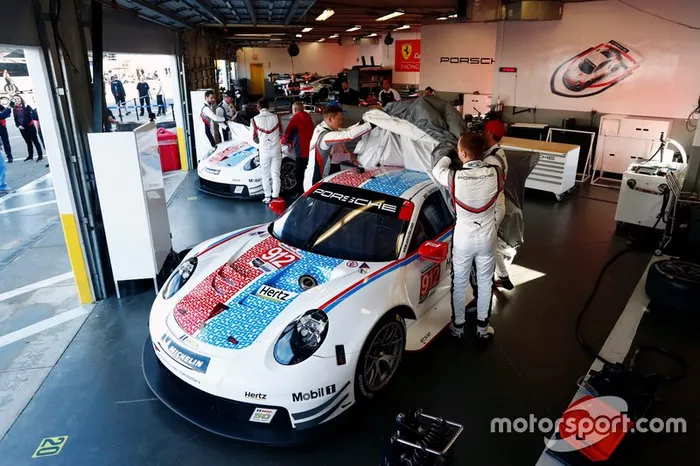 #911 Porsche GT Team: Patrick Pilet, Nick Tandy, Frederic Makowiecki, #912 Porsche GT Team: Earl Bamber, Laurens Vanthoor, Mathieu Jaminet