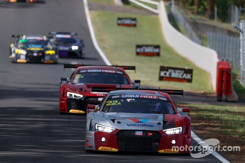 #22 Audi Sport Team Valvoline Audi R8 LMS: Kelvin Van der Linde, Garth Tander, Frederic Vervisch