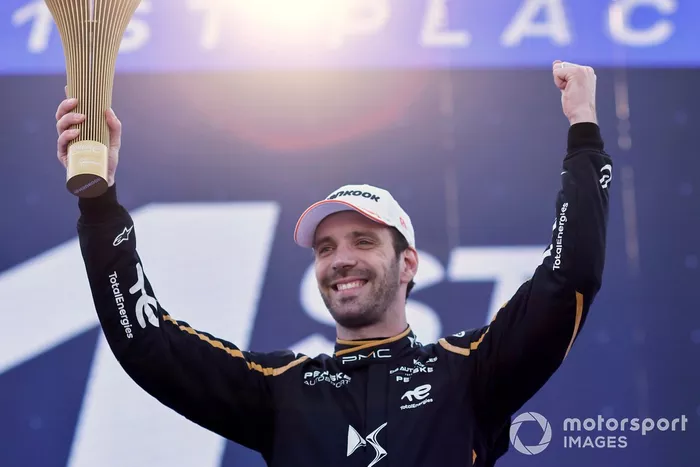 Jean-Eric Vergne, DS Penske, 1st position, lifts the winners trophy