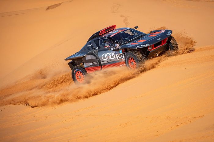 #207 Team Audi Sport Audi: Carlos Sainz Sr, Lucas Cruz