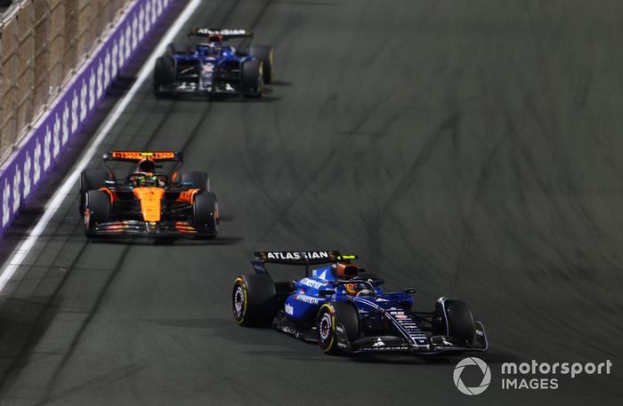 Lando Norris, McLaren, Carlos Sainz, Williams, Alexander Albon, Williams