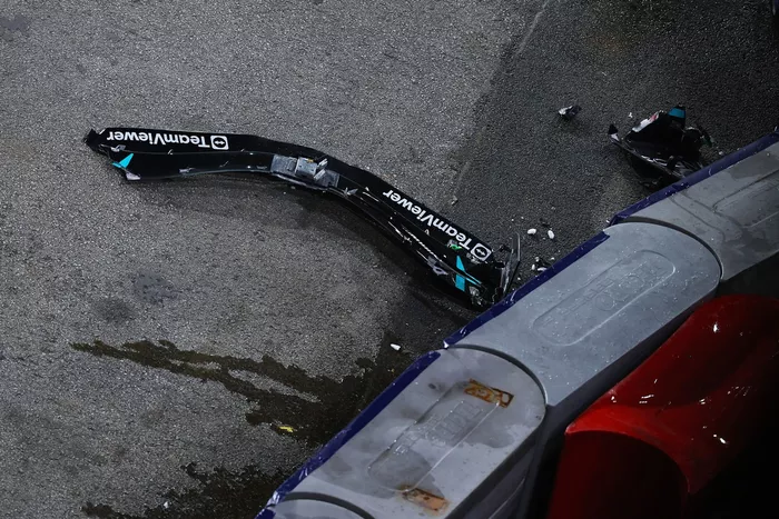 George Russell, accidente de Mercedes
