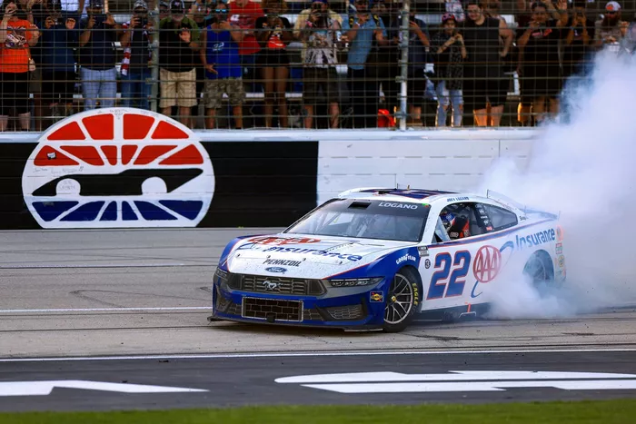 Joey Logano, Team Penske Ford