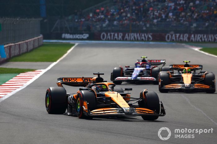 Oscar Piastri, McLaren MCL38, Lando Norris, McLaren MCL38, Yuki Tsunoda, RB F1 Team VCARB 01 