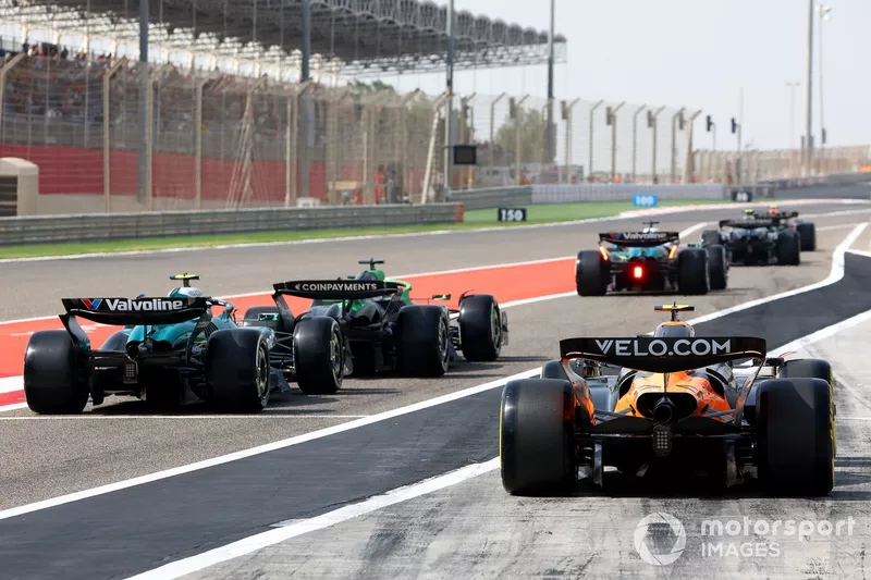 Nico Hulkenberg, Sauber, Lando Norris, McLaren, Felipe Drugovich, Aston Martin