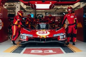 #51 AF Corse Ferrari 499P: Alessandro Pier Guidi, James Calado, Antonio Giovinazzi
