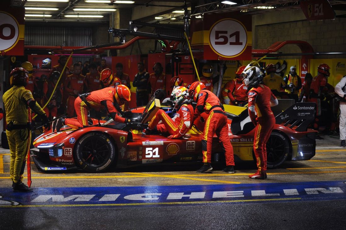 #51 AF Corse Ferrari 499P: Alessandro Pier Guidi, James Calado, Antonio Giovinazzi