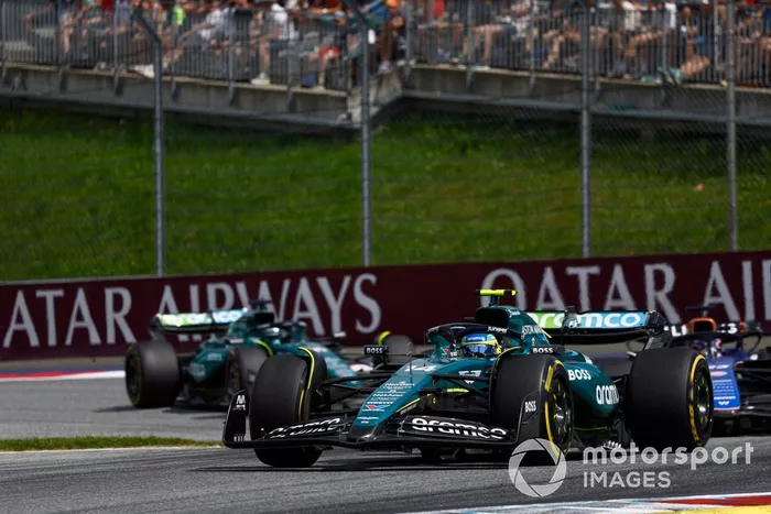 Fernando Alonso, Aston Martin AMR24, Alex Albon, Williams FW46, Lance Stroll, Aston Martin AMR24