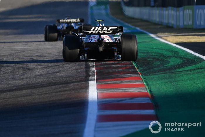 Mick Schumacher, Haas VF-22