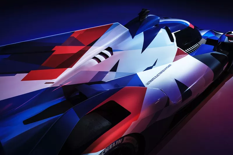 BMW M Hybrid V8 livery