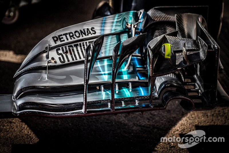 Mercedes AMG F1 W09, переднє антикрило