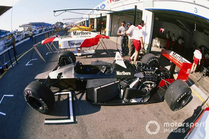 3. 1988年：F1歴代最高勝率を誇る伝説のマシン、マクラーレンMP4/4