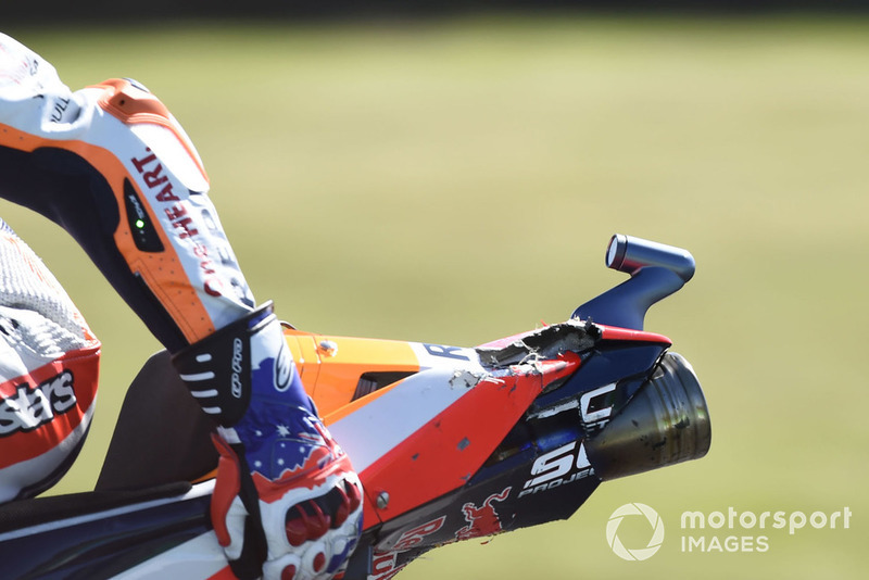 Пошкоджений в аварії мотоцикл Марка Маркеса, Repsol Honda Team