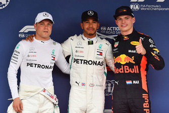 Valtteri Bottas, Mercedes AMG F1, Lewis Hamilton, Mercedes AMG F1 and Max Verstappen, Red Bull Racing celebrate in parc ferme