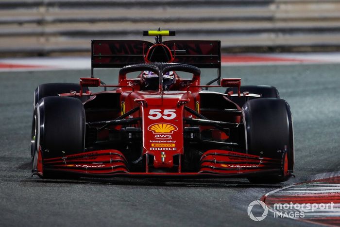 Carlos Sainz Jr., Ferrari SF21