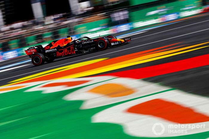 Max Verstappen, Red Bull Racing RB16B